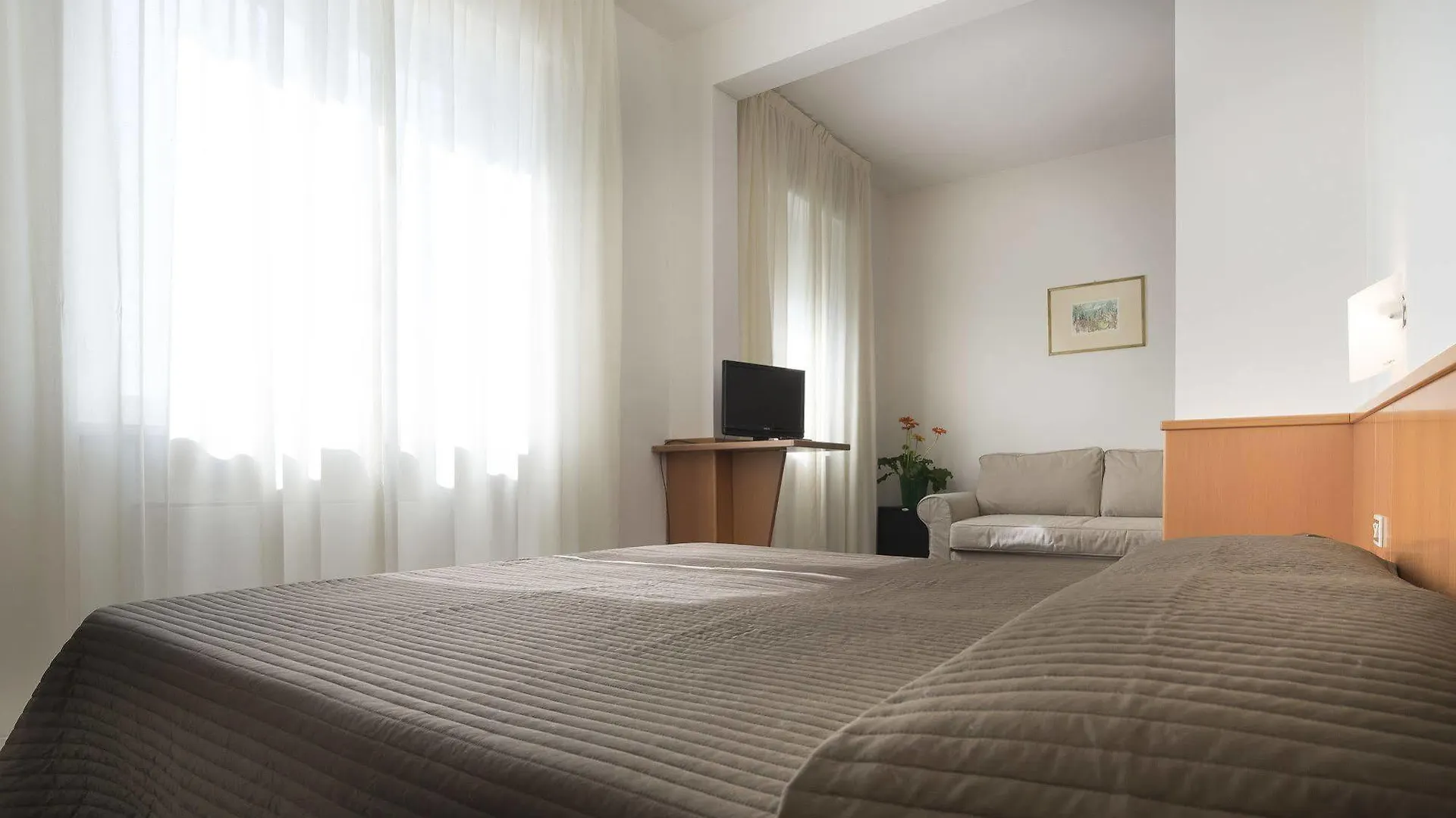 Palace Hotel Crema 3*,